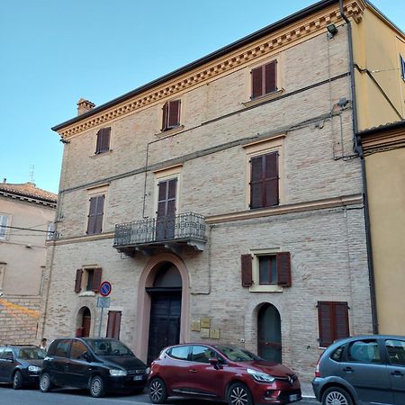 Apartamento A Casa Di Andry Loreto Exterior foto